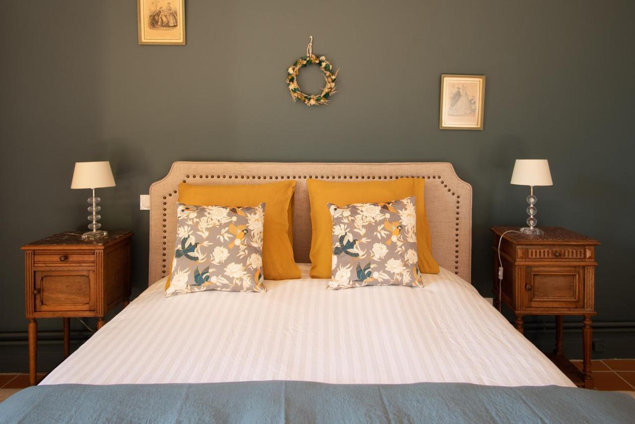 La Fugue, Demeure Historique Proche De Uzes,Nimes,Cevennes Hotel Brignon Room photo